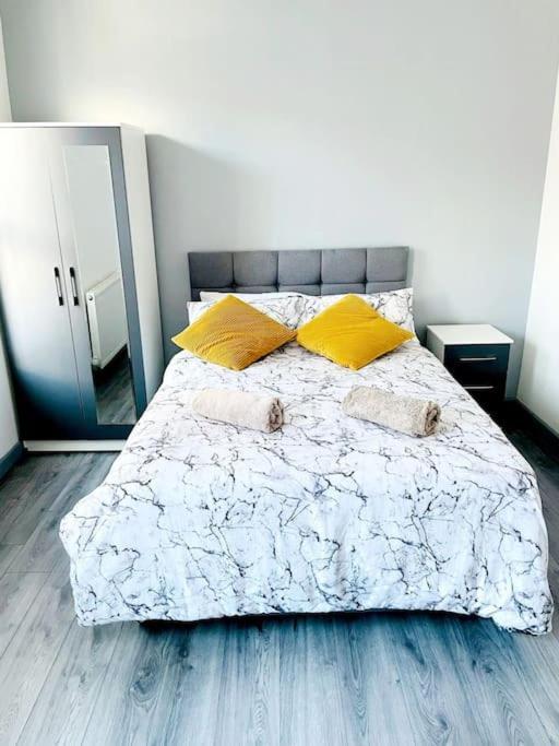 Entrepreneur Stays - 8 Guest House Liverpool Esterno foto