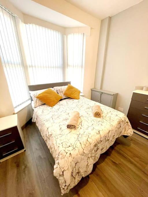Entrepreneur Stays - 8 Guest House Liverpool Esterno foto